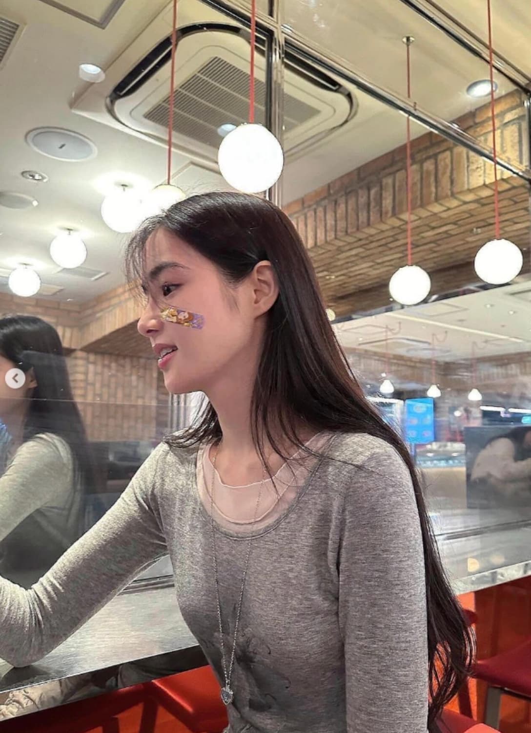 (있지 류진, 모델 홍수주 착용) 스컬프터 레이어드 긴팔 티셔츠 상품이미지8