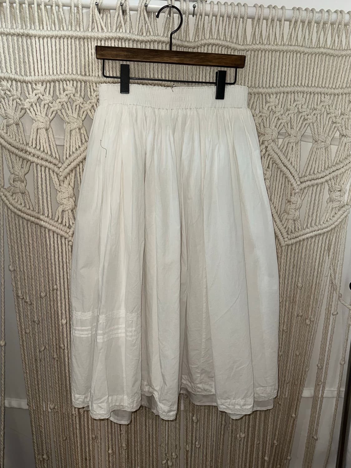 내추럴 아이보리 밴딩 플레어 롱스커트 상품이미지1