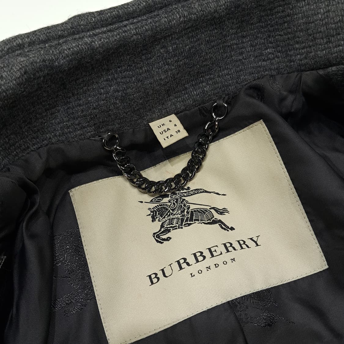 CL085 S 버버리 런던 버진 울 캐시미어 혼방 더블 펨플럼 코트 상품이미지6