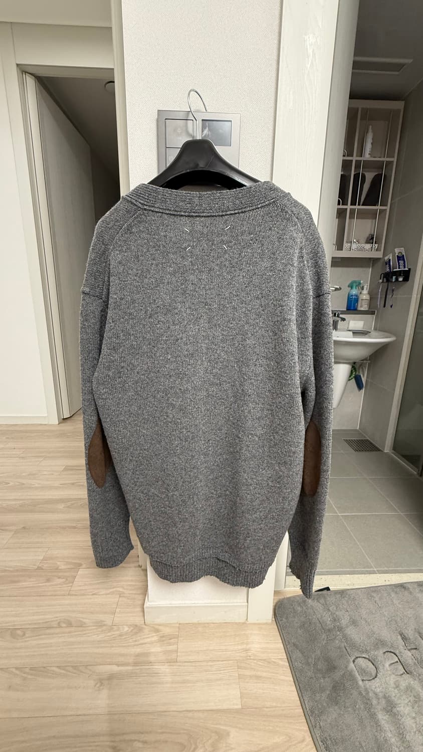 [M] 마르지엘라 엘보우패치 가디건 그레이 상품이미지7