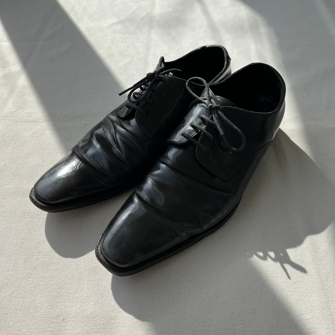 돌체앤가바나 그린 언더톤 블랙 레더 더비 슈즈 상품이미지2