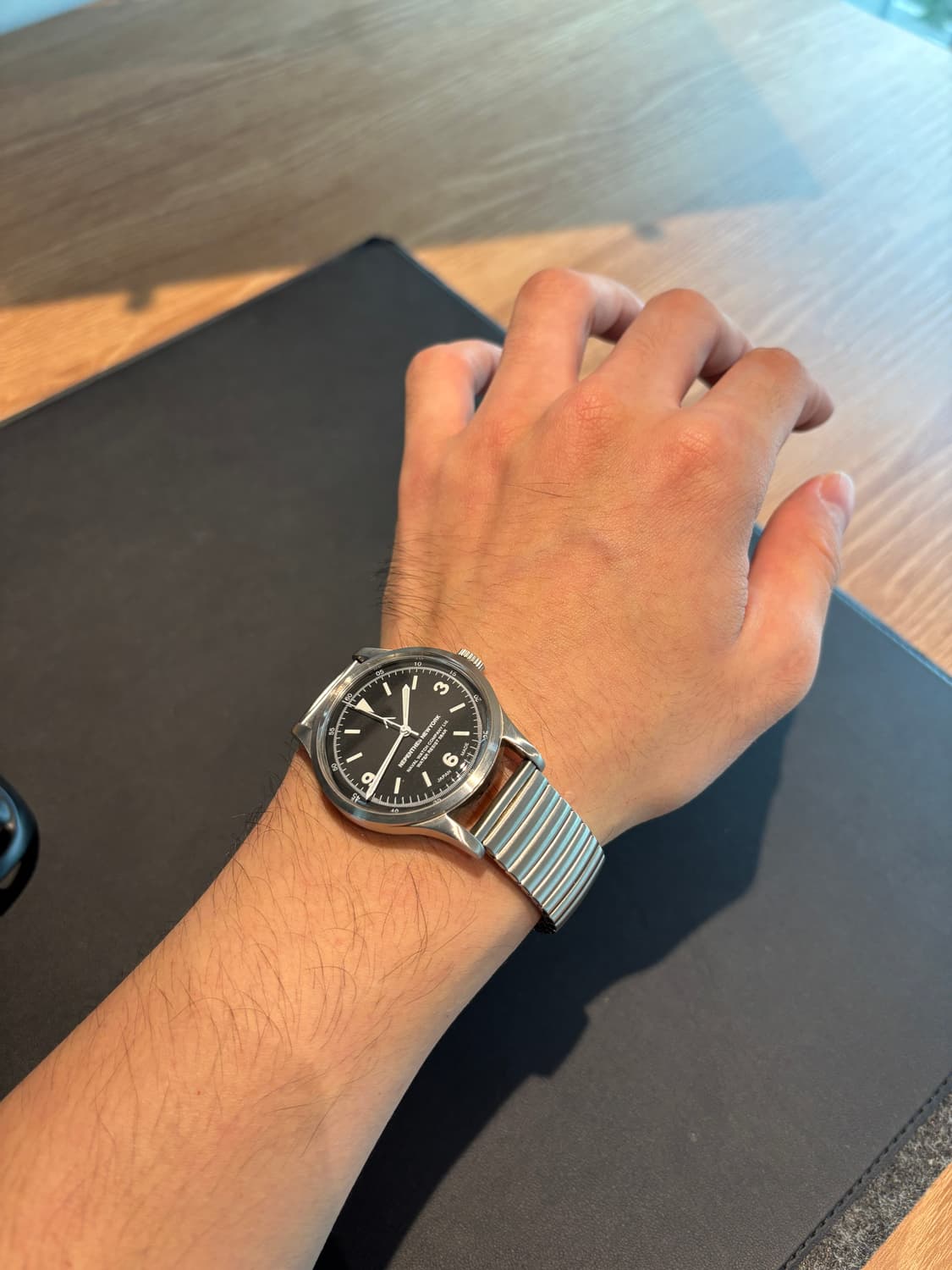 네펜데스 뉴욕 X 나발워치 시계 (메탈밴딩) 상품이미지2