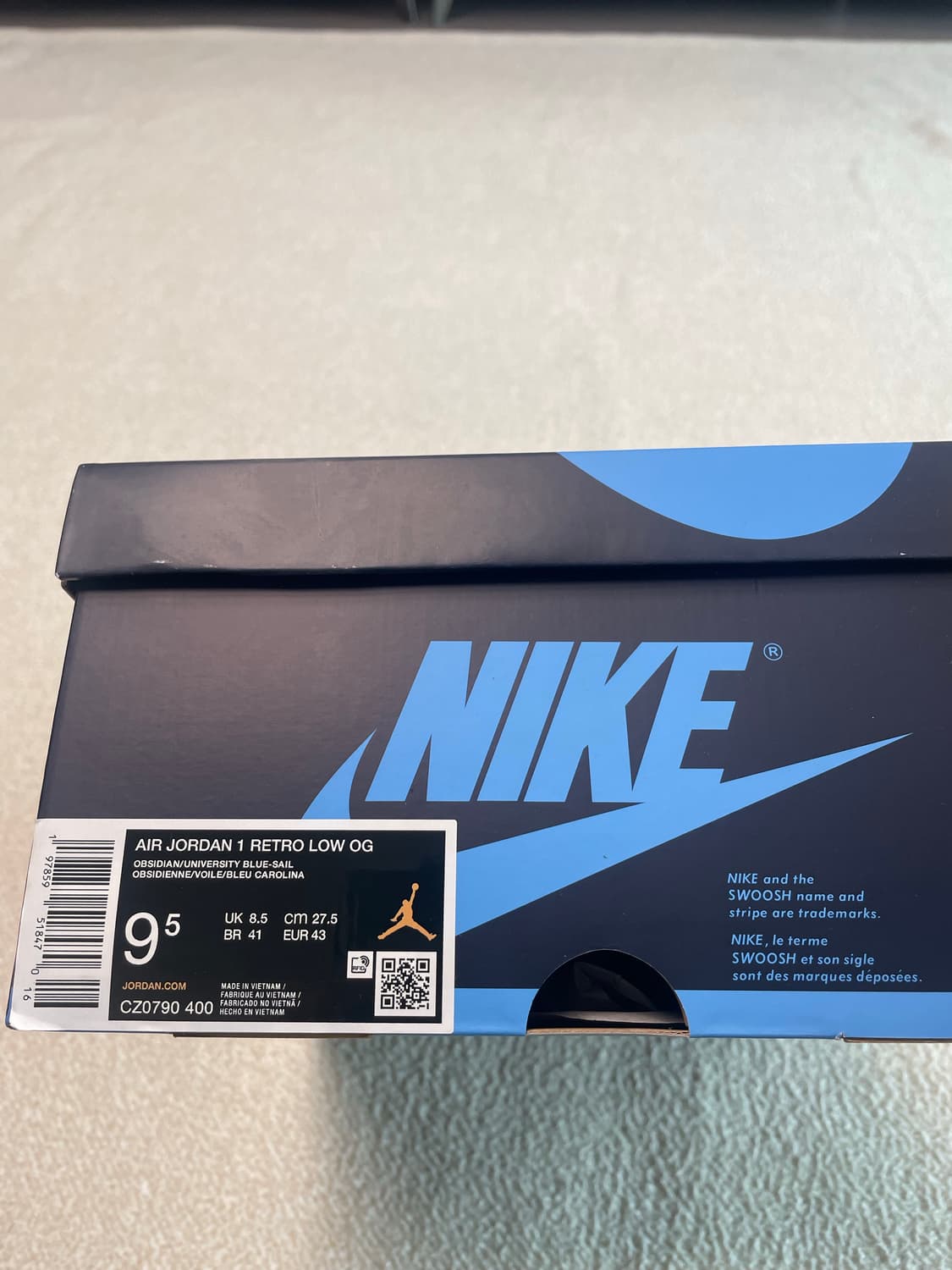 나이키 에어 조던 1 로우 OG 유니버시티 블루 275 상품이미지7