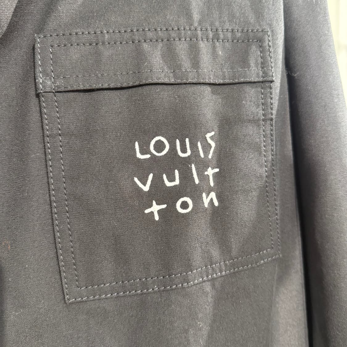 (115) 루이비통 LV 스프레드 자켓 상품이미지3