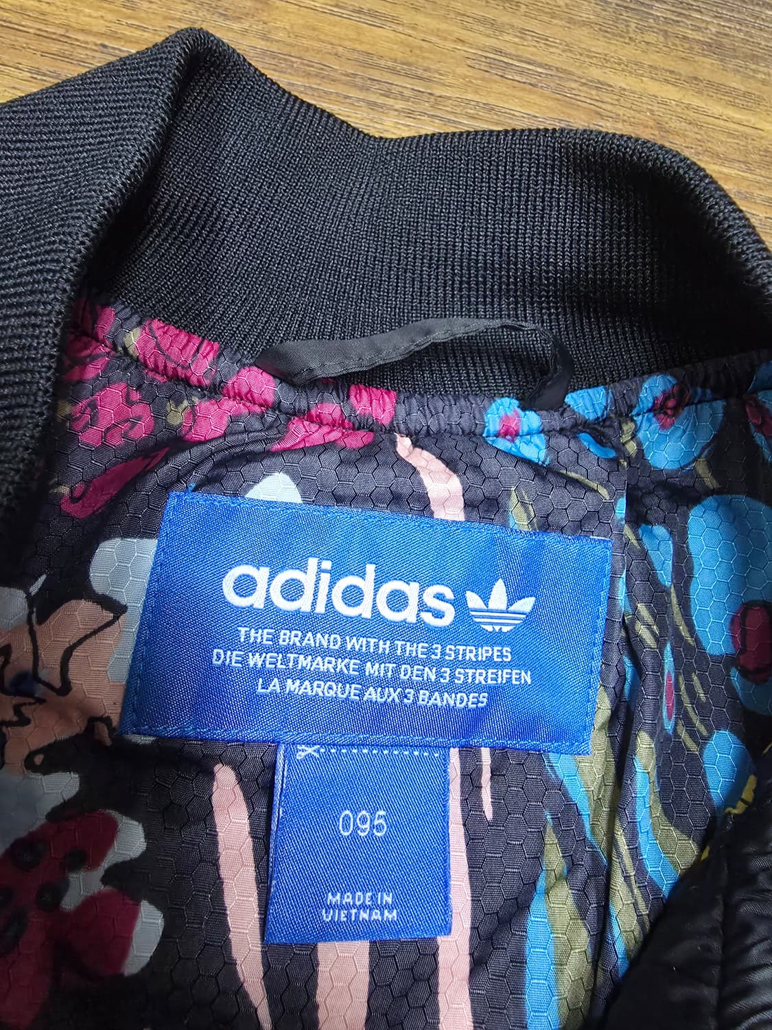 아디다스 퀄팅 봄버자켓 상품이미지5