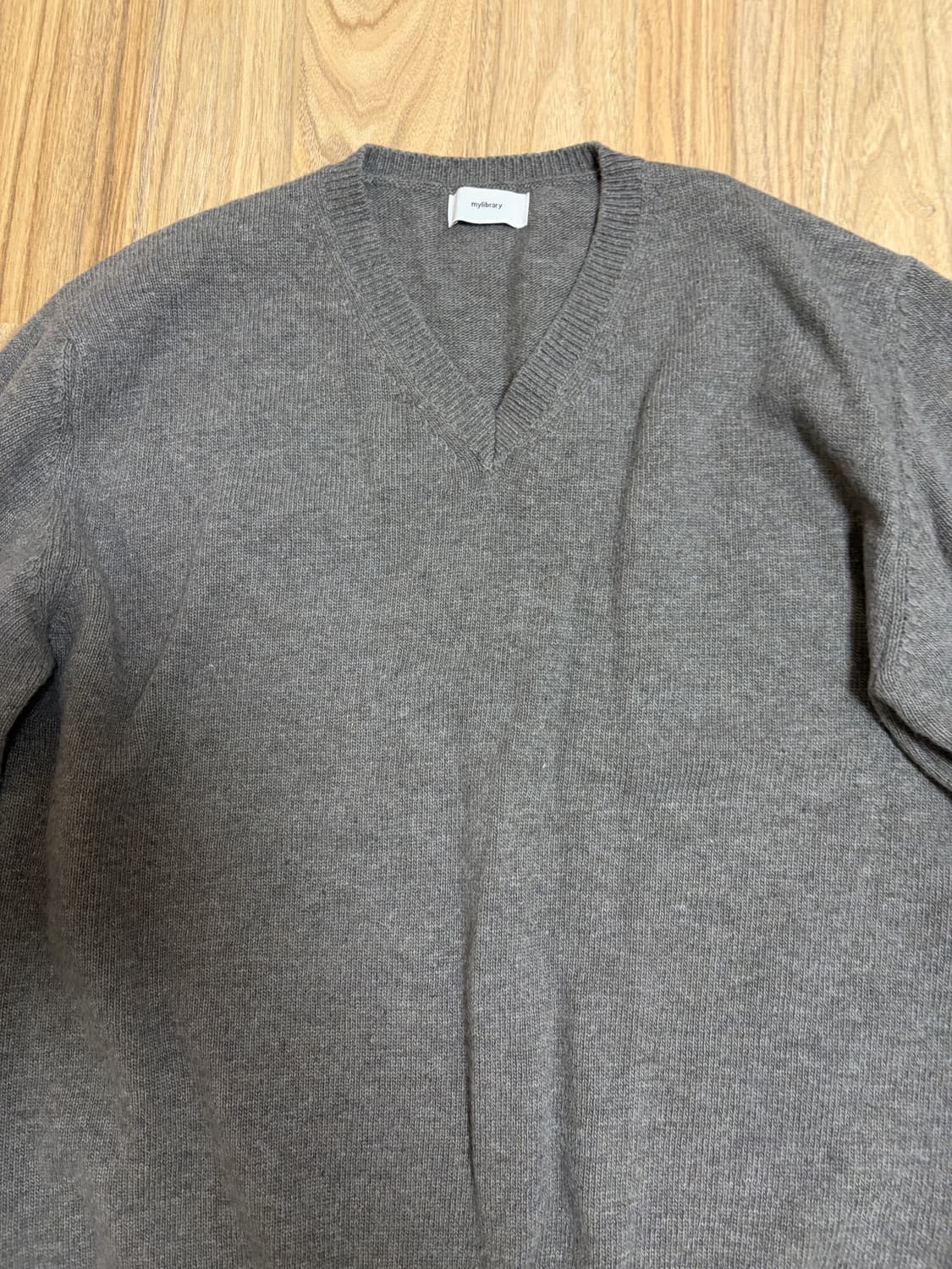 마이라리브러리 브이넥 니트[M size] 상품이미지2