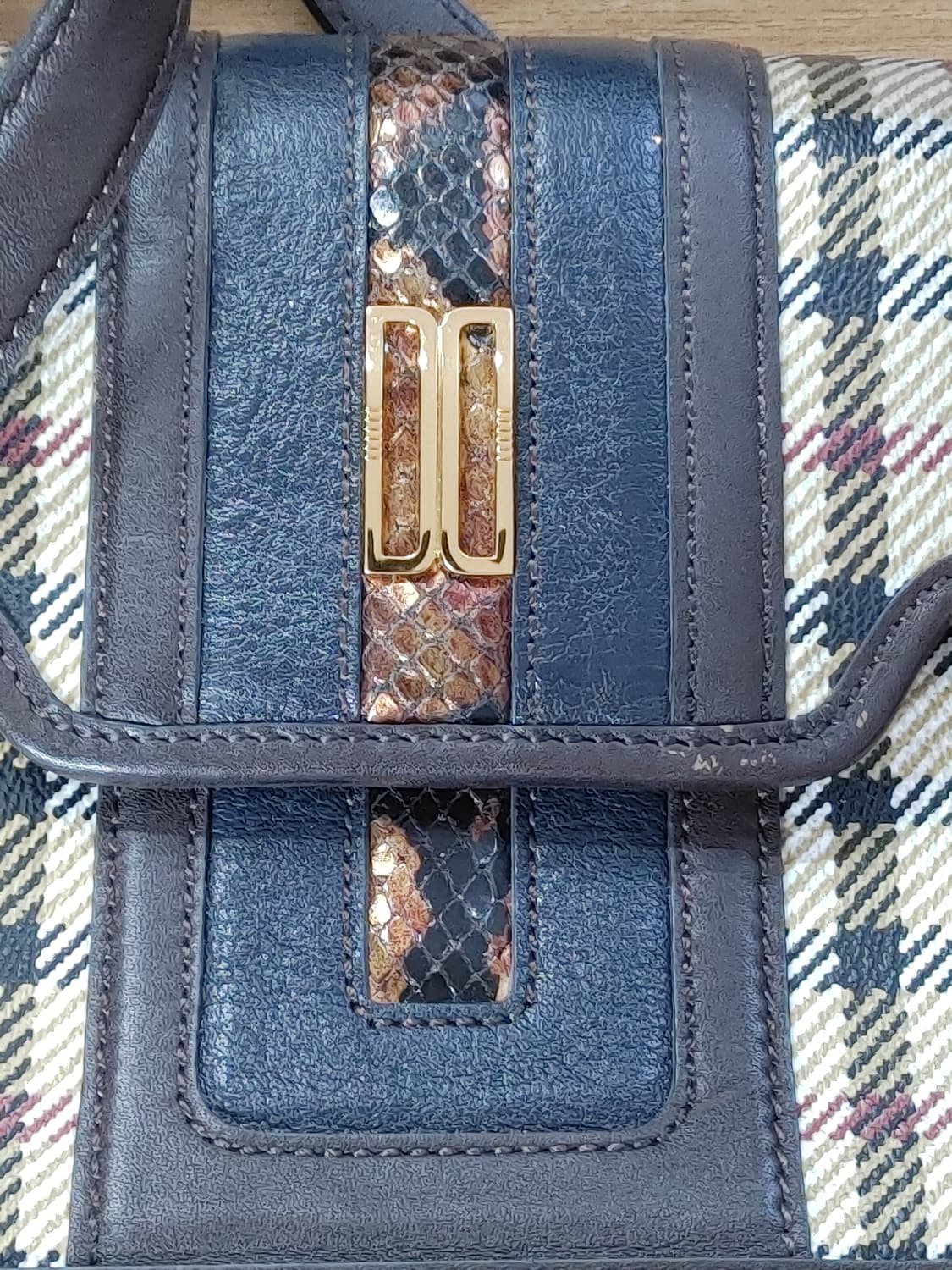 DAKS 닥스 소가죽배색 체크무늬 금장장식 토트백 상품이미지4