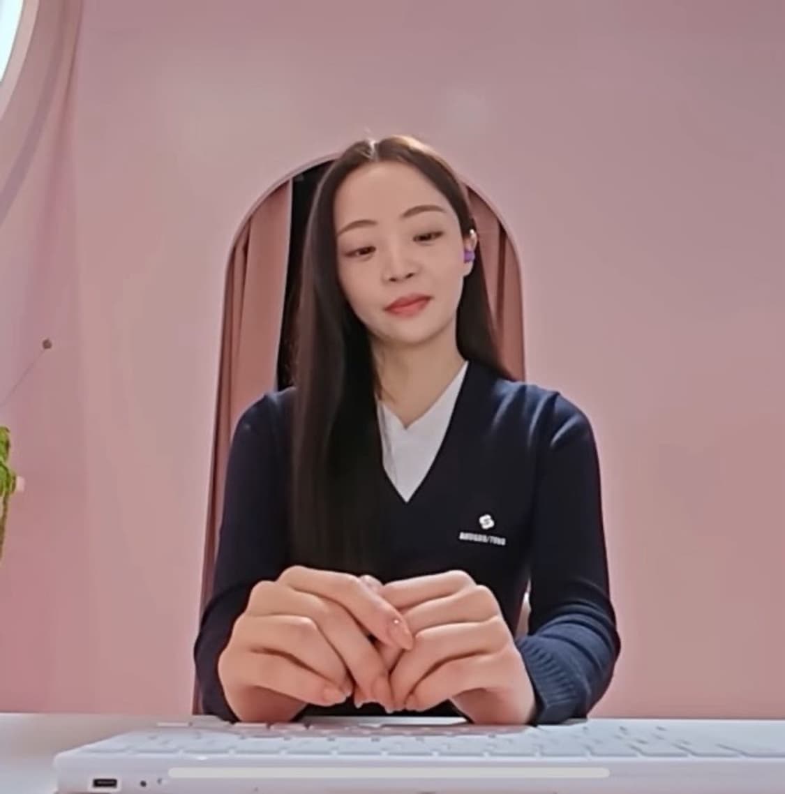 슈슈통 패치워크 브이넥 니트탑 그레이 사이즈 6 상품이미지3