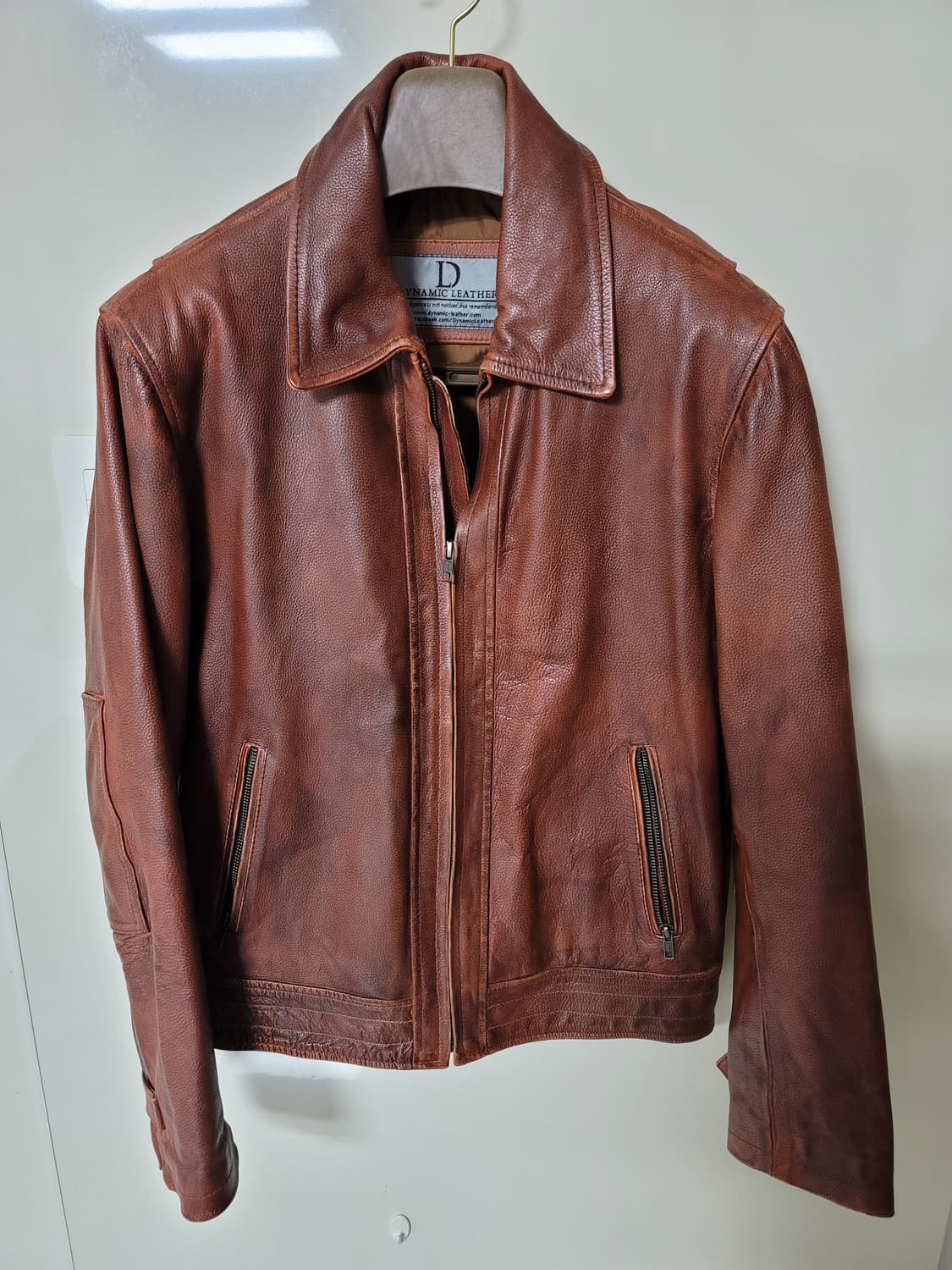 다이나믹레더 소가죽 베지터블 남성100정사이즈 상태굿
 상품이미지1