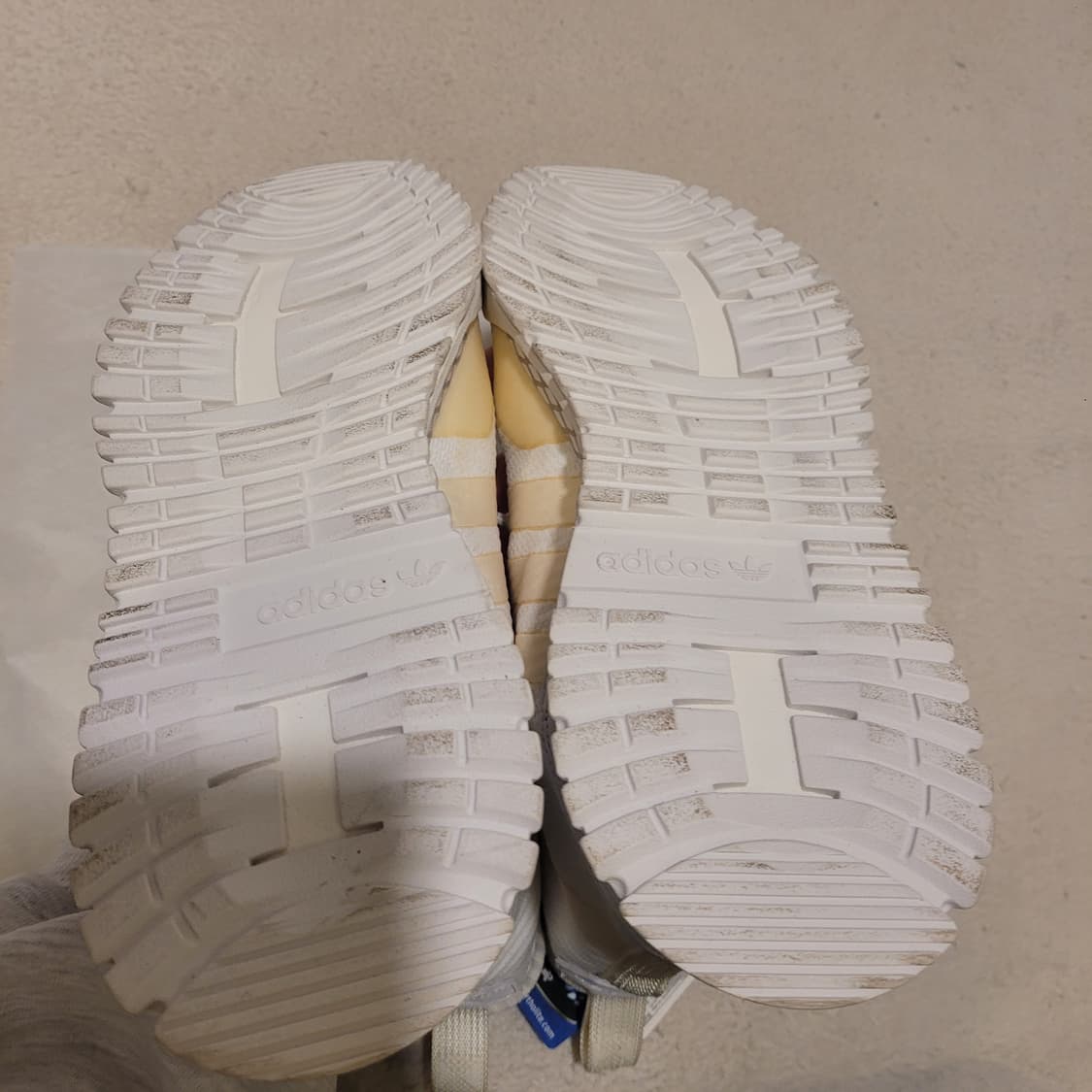 아디다스 BY3007 운동화 250 상품이미지6