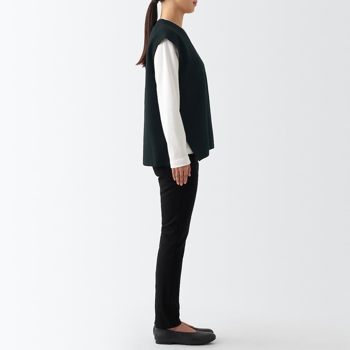 무인양품 형태가 유지되는 V넥 베스트 (새상품) 상품이미지7