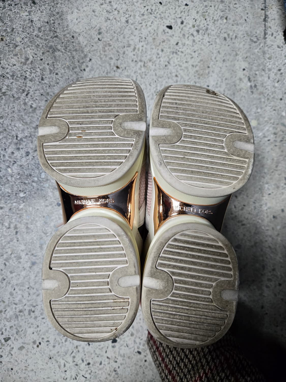 마이클코어스 올림피아 트레이너 스니커즈 6M 상품이미지8