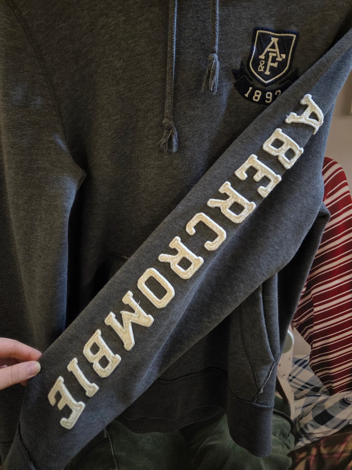 아베크롬비 차콜그레이 후드티 상품이미지3