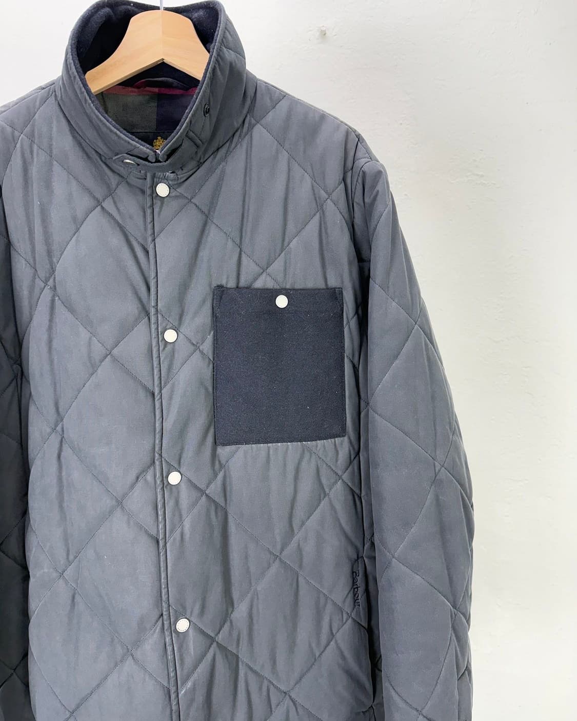 바버 헤리티지 패디드 퀼팅 논왁스 카라 자켓 상품이미지3