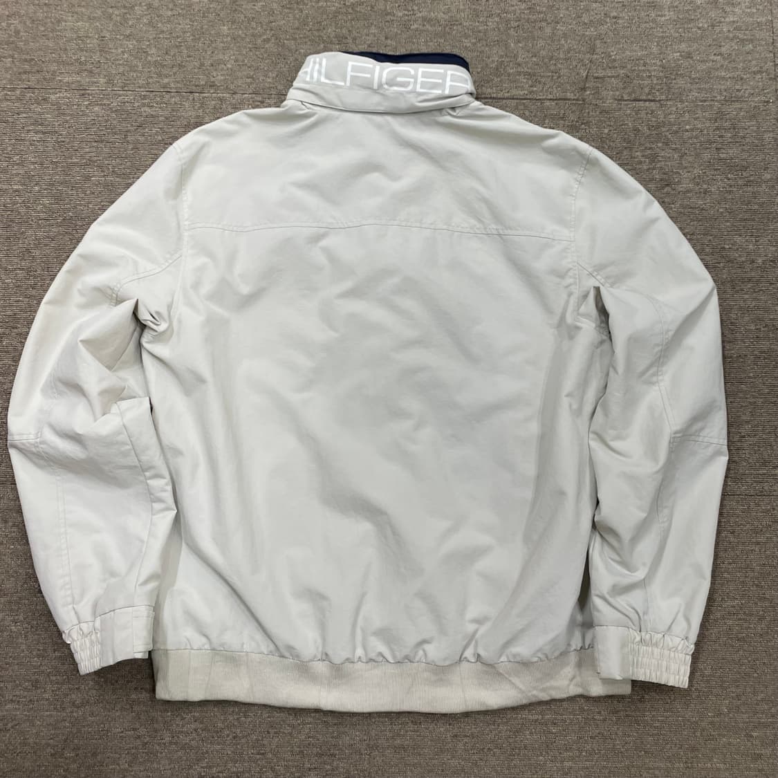 (XL) Tommy 타미힐피거 바람막이 자켓 상품이미지2