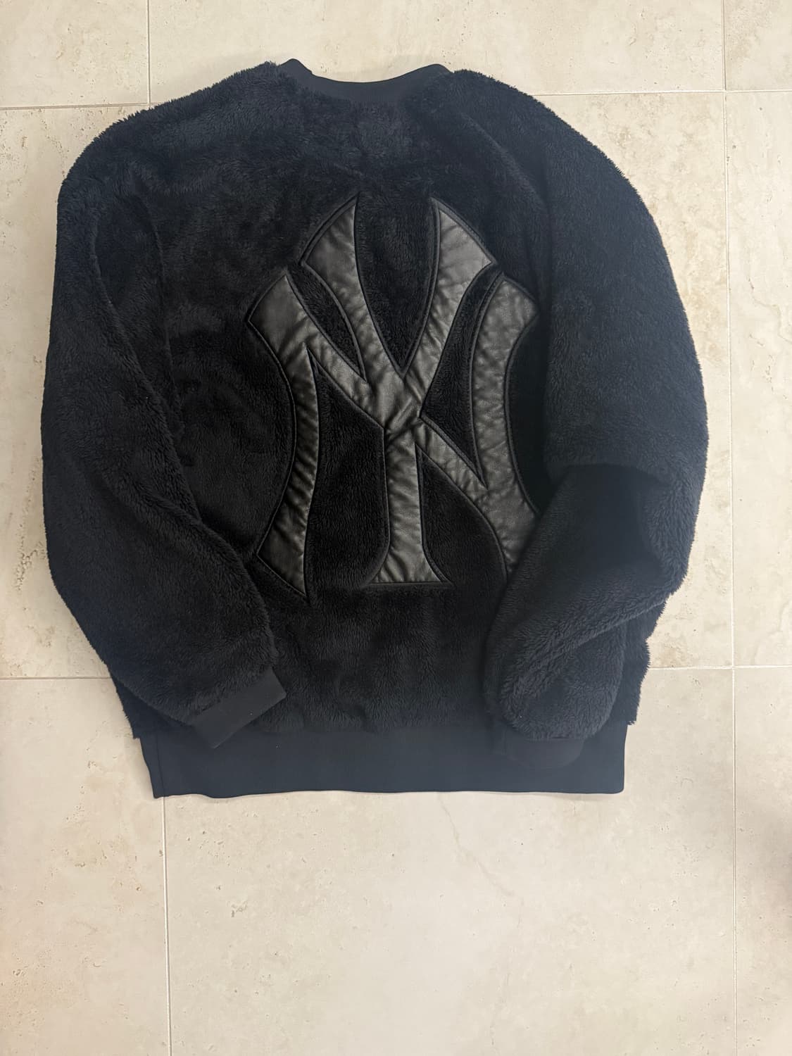 뉴에라 뉴욕 양키스 맨투맨 상품이미지1