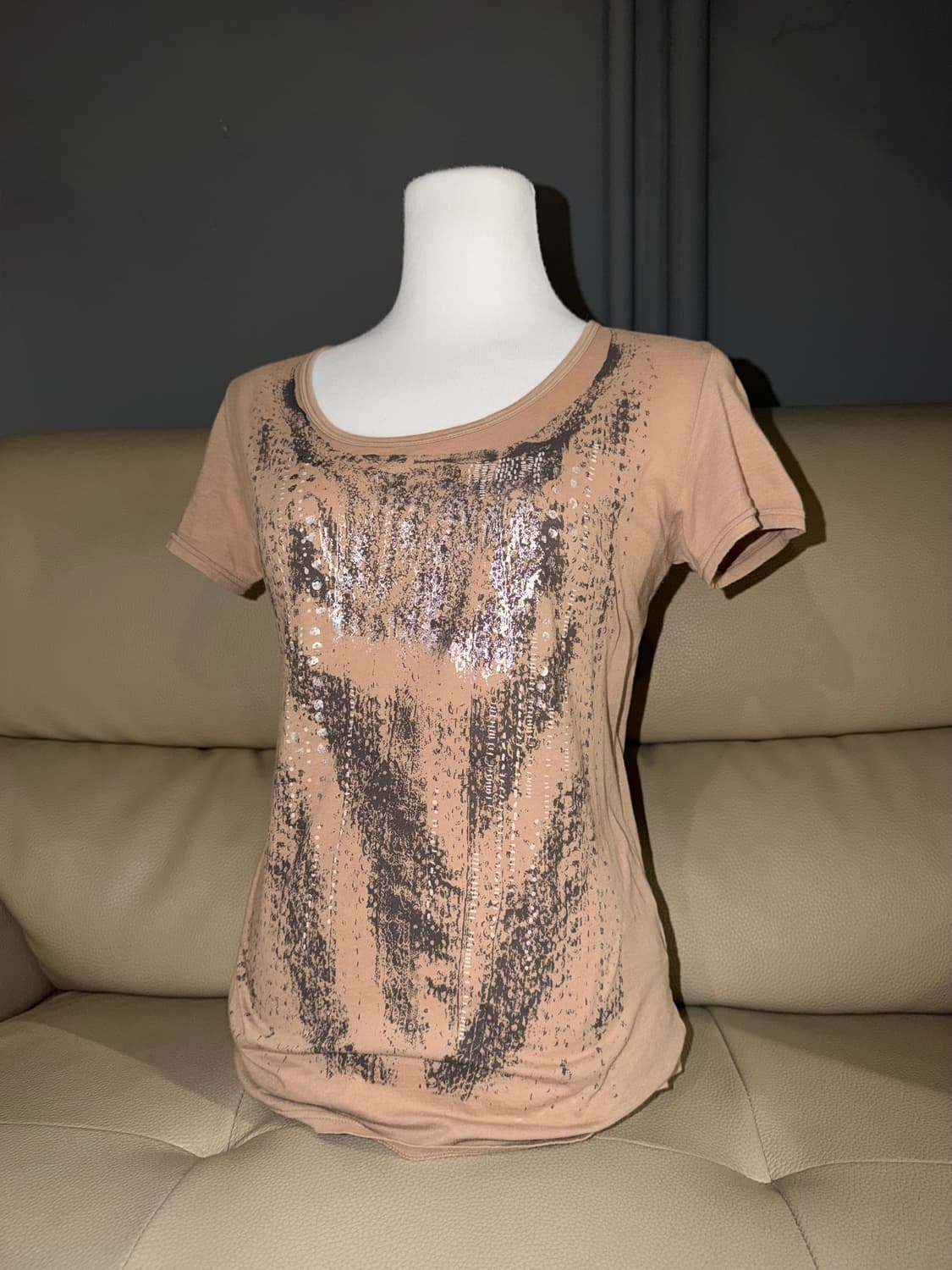 subtle printing detail t-shirt 상품이미지1