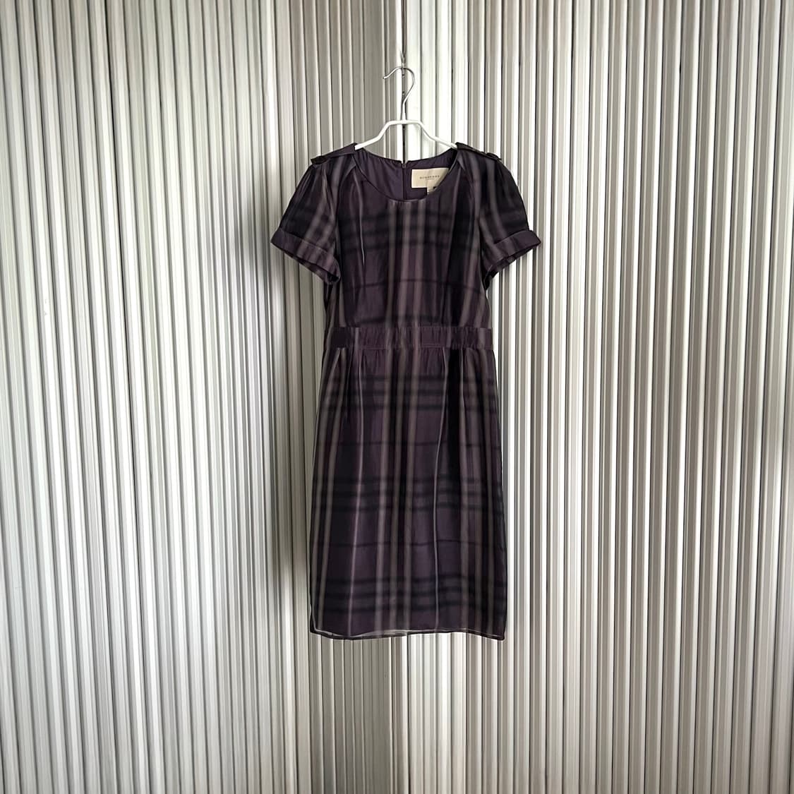 Burberry one-piece  상품이미지1