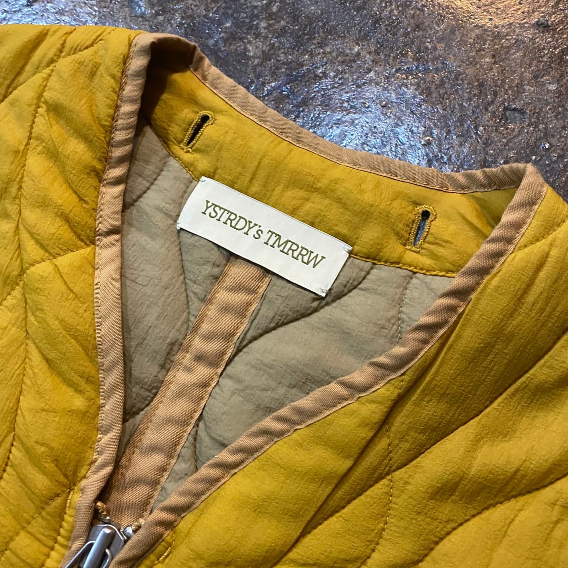 (S) YSTRDY'S TMRRW 퀼팅 자켓 카키색  상품이미지2