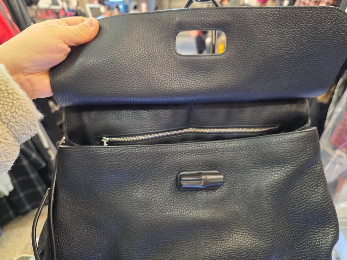 구찌 뱀부 데일리 탑 핸들백 /구찌의 시그니처 스타일과 장인 정신 상품이미지6