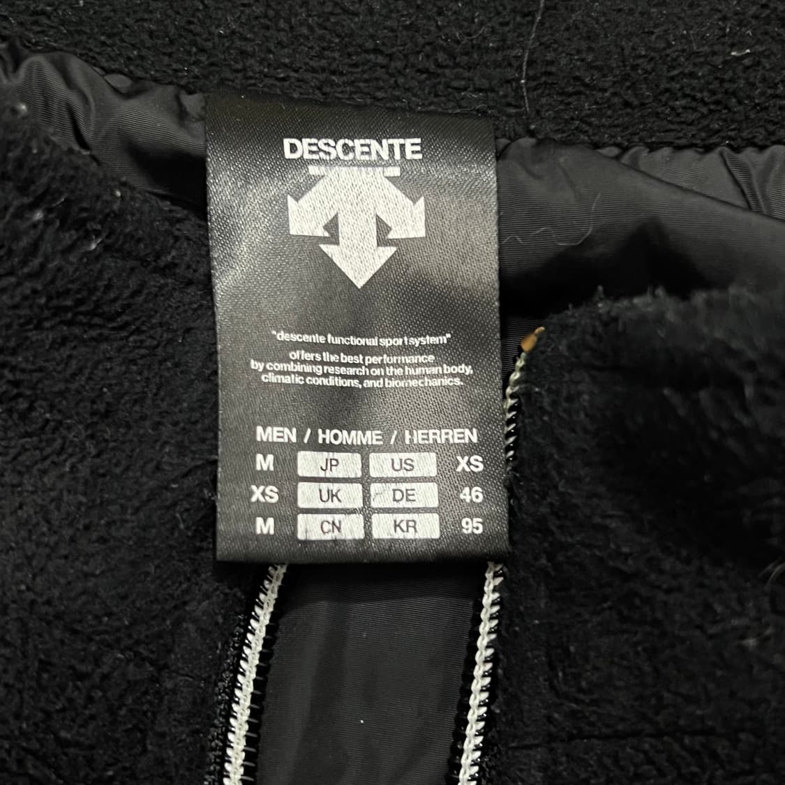 [95] 데상트 lg 트윈스 방풍반집업 상품이미지4