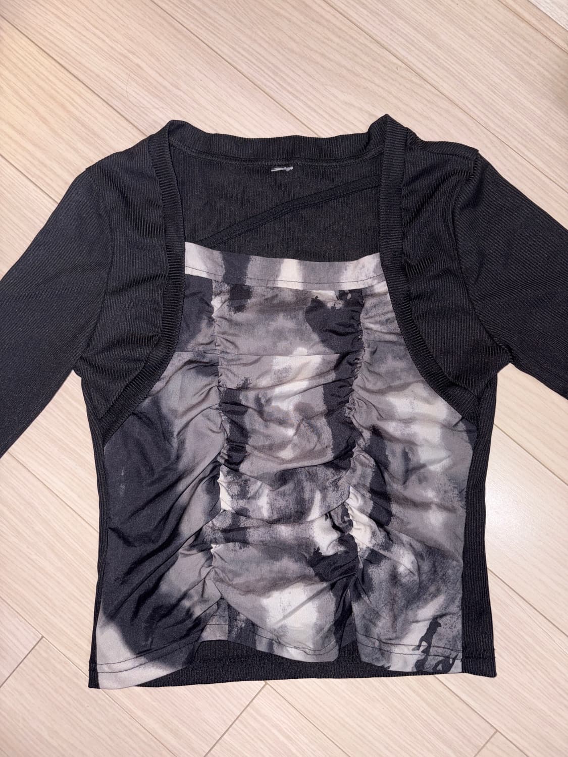 볼레로 셔링 티셔츠 상품이미지1