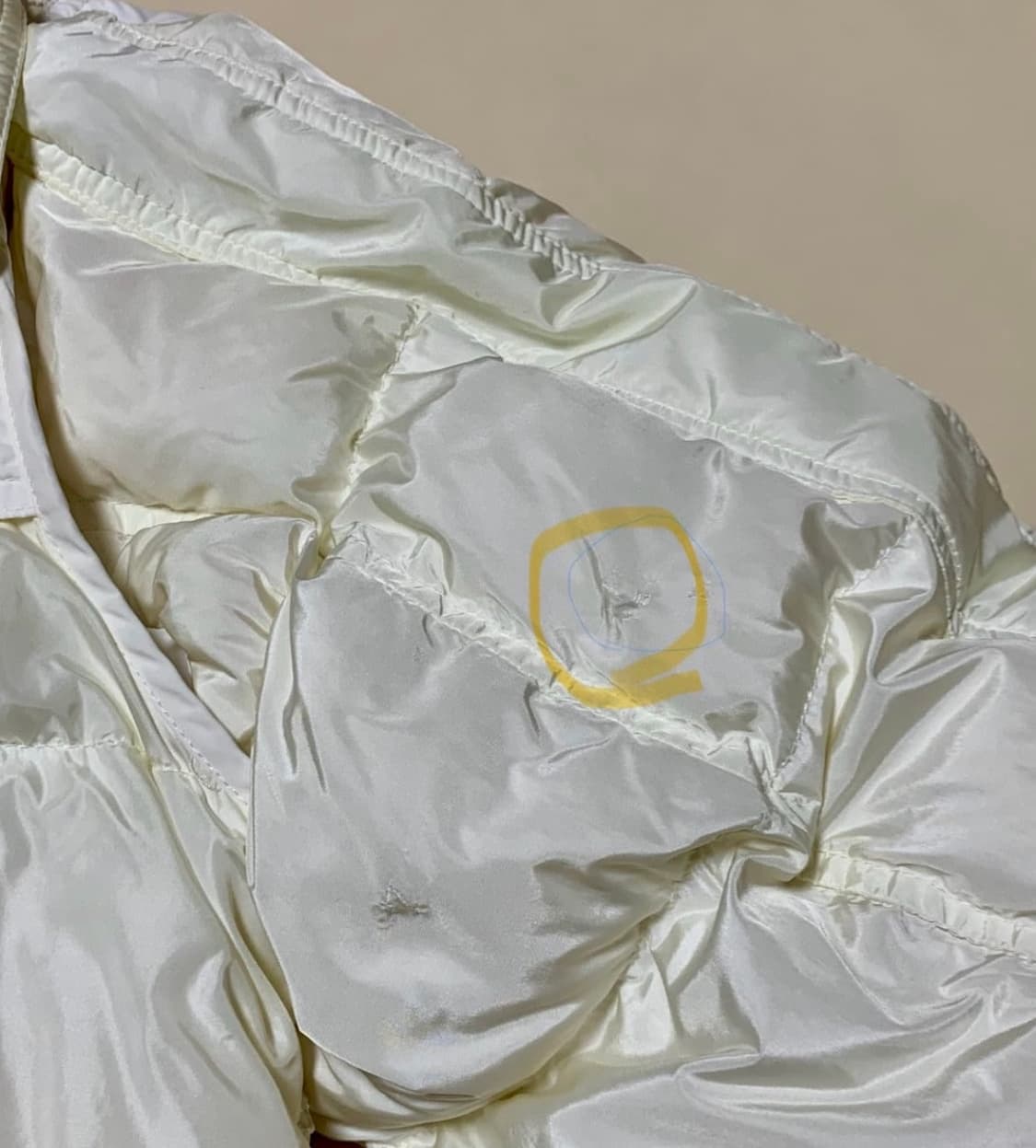 몽클레어 테크니컬 나일론 소재 다운 패딩 상품이미지10