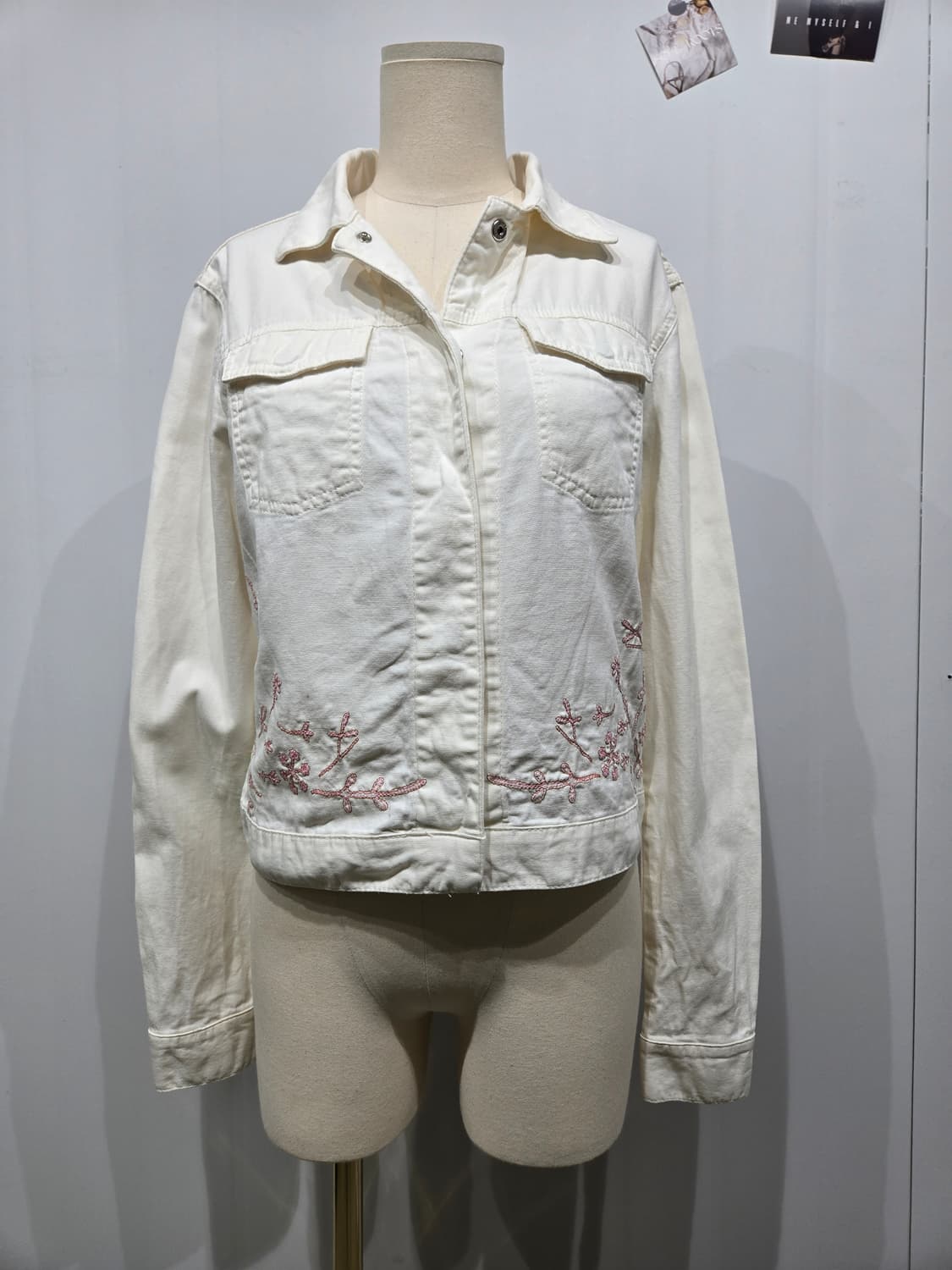 펜디 아이보리 자수 크롭 데님 자켓 상품이미지1