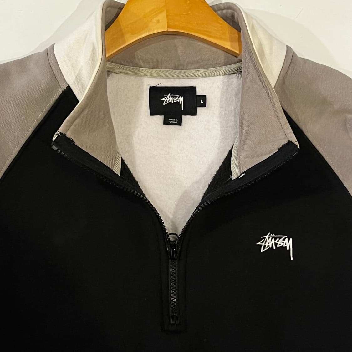 스투시 스몰 스탁로고 트랙 반집업 맨투맨 상품이미지6