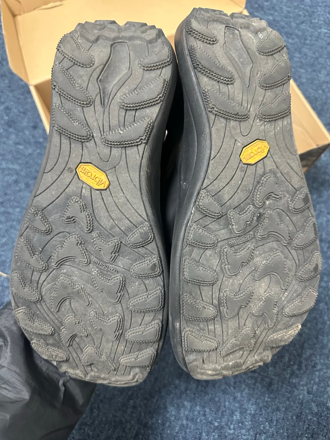 (44) 로아 셀라 블랙 상품이미지2