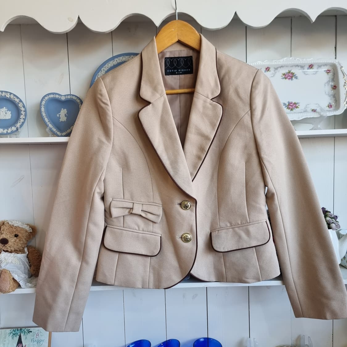 (큐티 리본)  베이지 금장단추 리본 자켓 상품이미지2