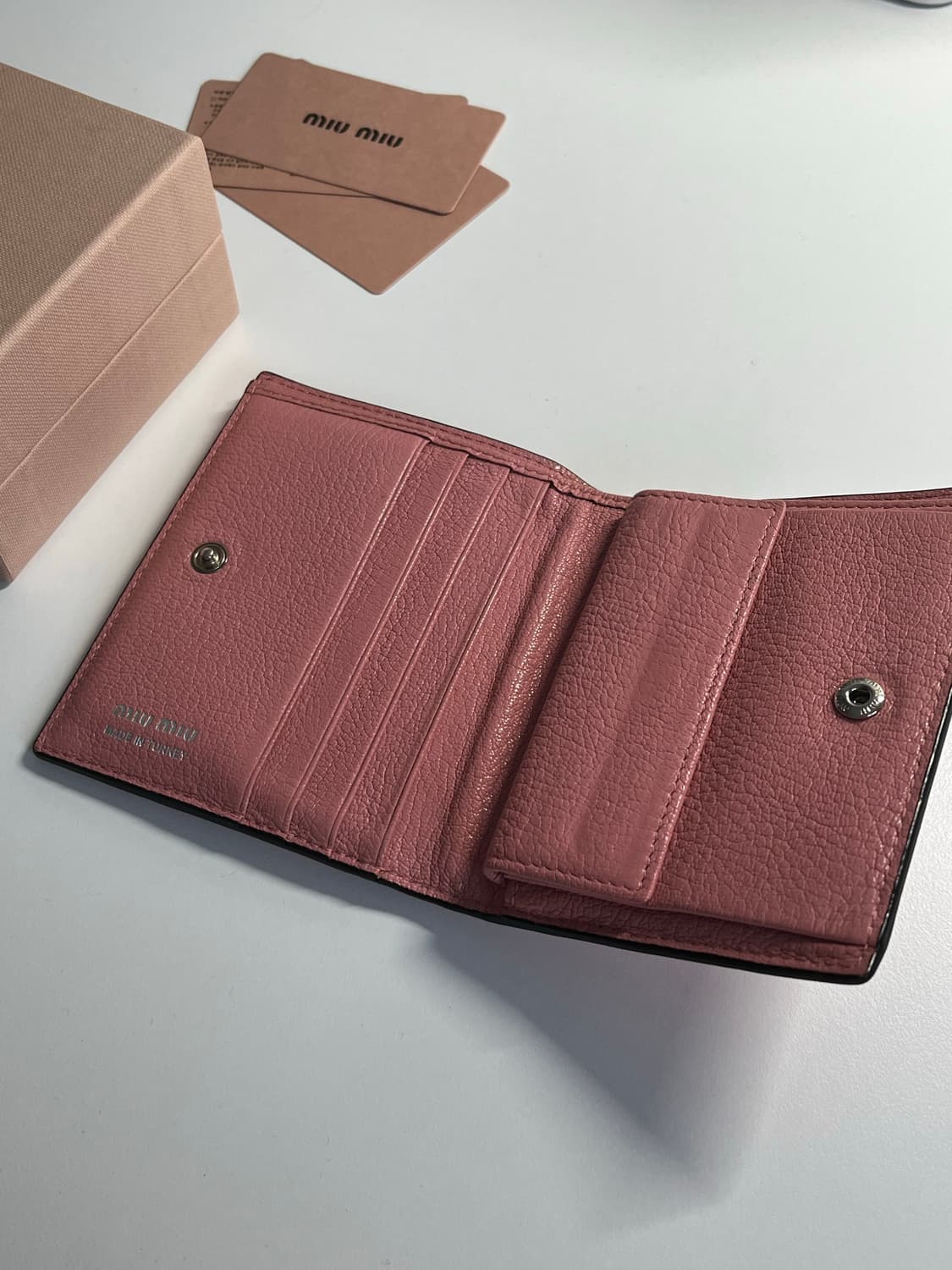 미우미우 마드라스 반지갑 상품이미지3