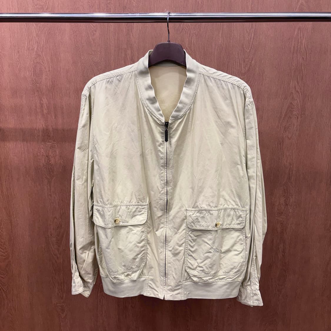 버버리 라이트 집업 자켓 로고 자수 플랩 포켓 밑단 밴딩 라이트 옐로우 상품이미지2