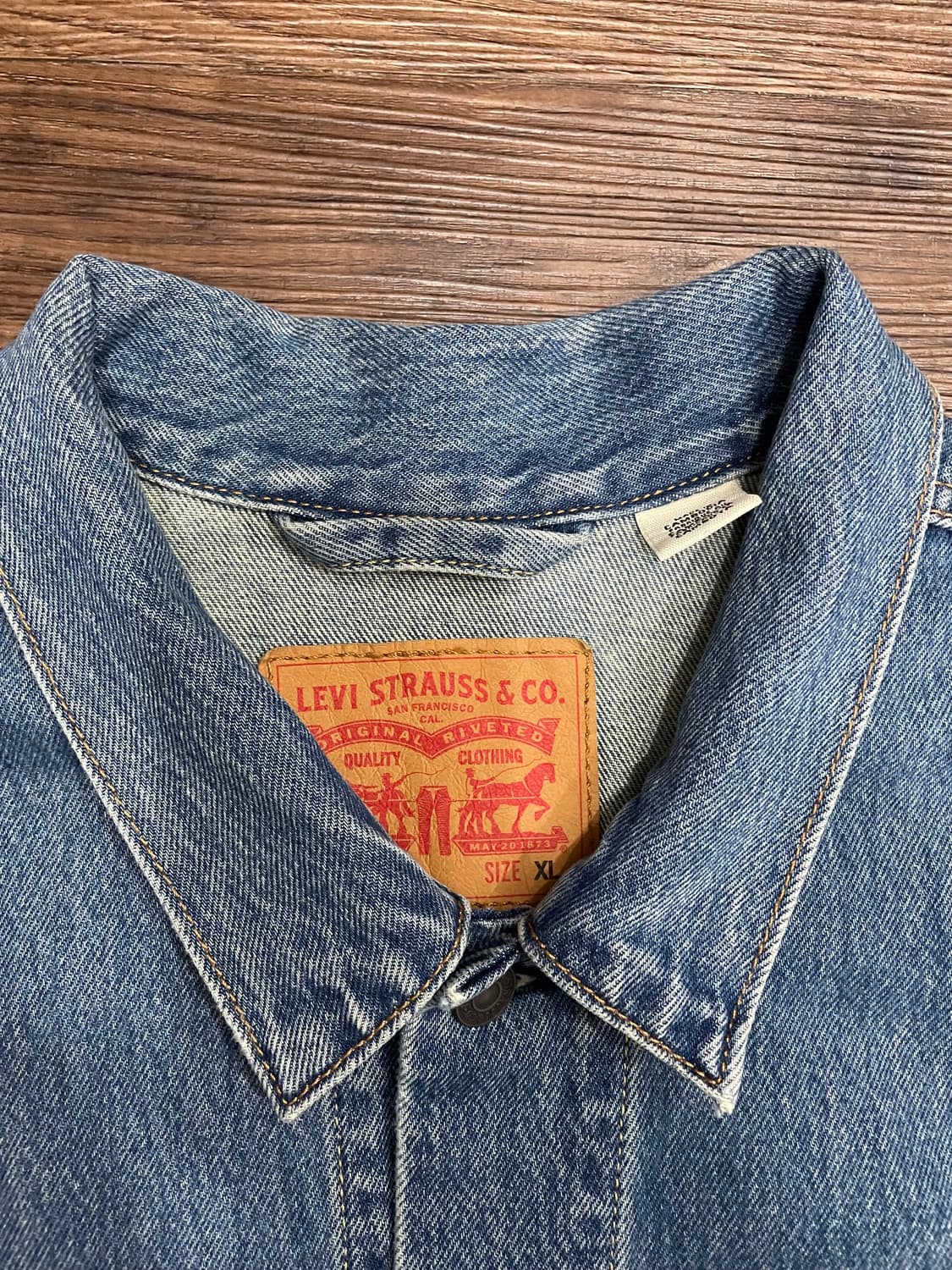 리바이스 스테이 루즈 오버핏 포켓 트러커 데님 자켓 상품이미지6