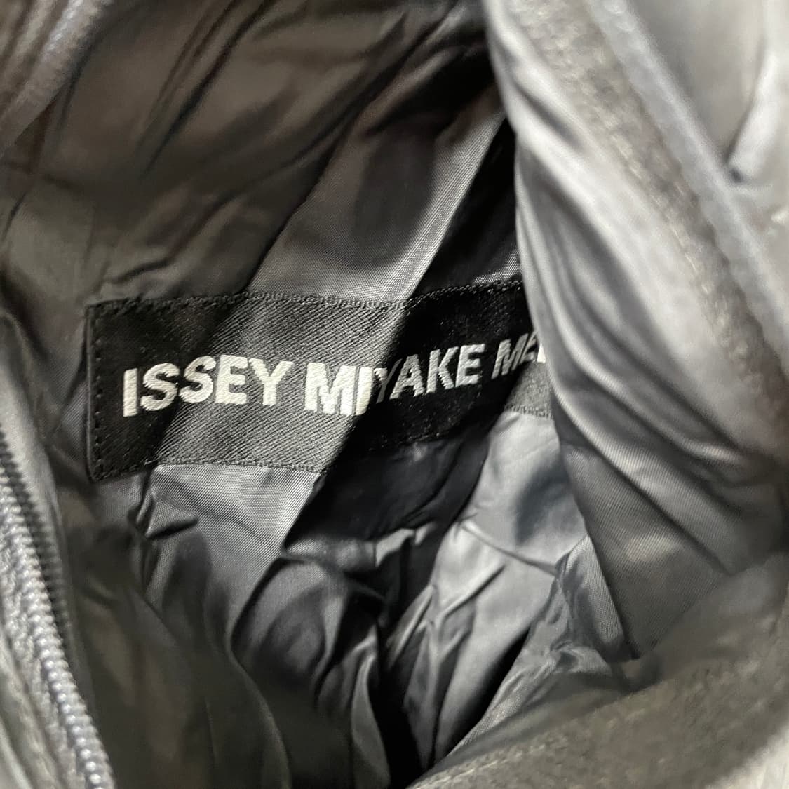 이세이미야케 맨 리버시블 경량 패딩 2 상품이미지5