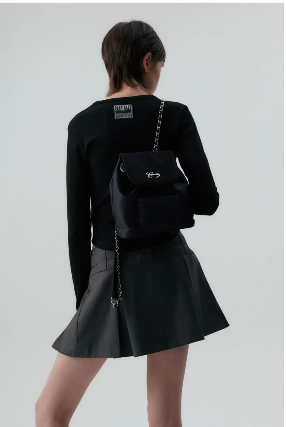 큐리티 C METAL LOGO NYLON MINI BACKPACK_BLA 상품이미지1