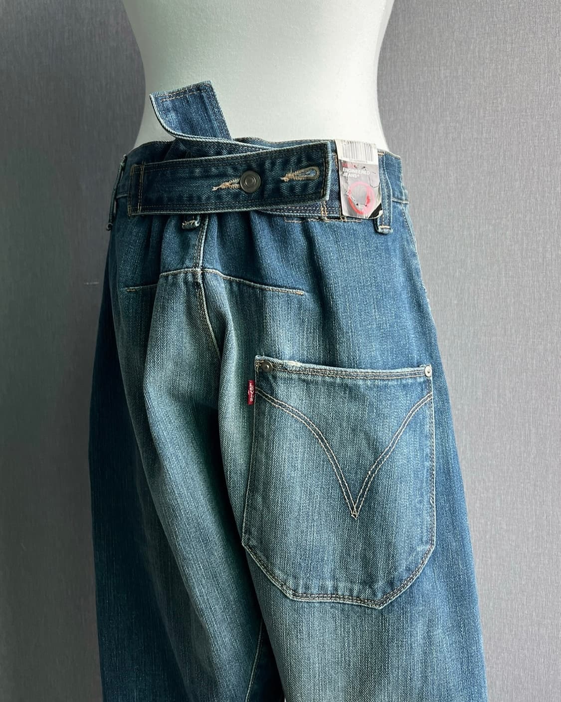 [32] 00s 유로 리바이스 신치백 엔지니어드 진 데드스탁 상품이미지1