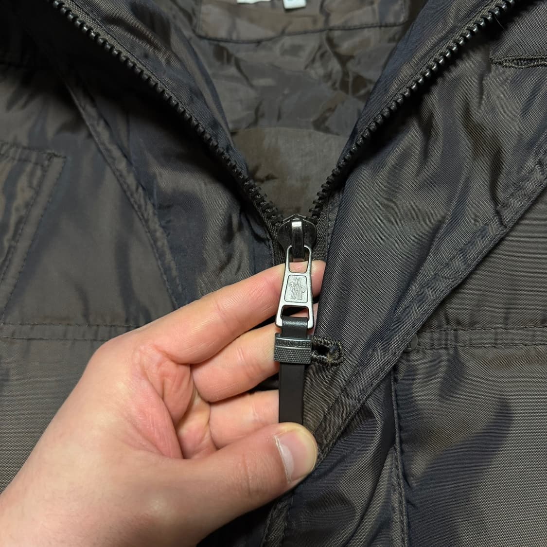 구형 몽클레어 다운 패딩 파카 (정품) 상품이미지3