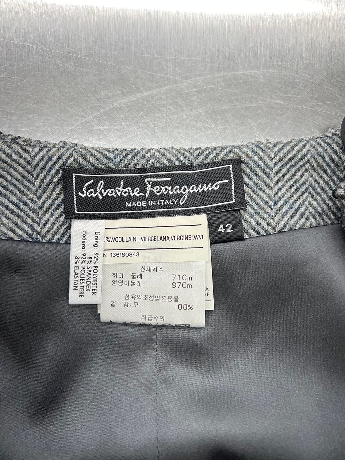 살바토레 페라가모 그레이 펜슬 울 니트 미디 스커트 상품이미지7