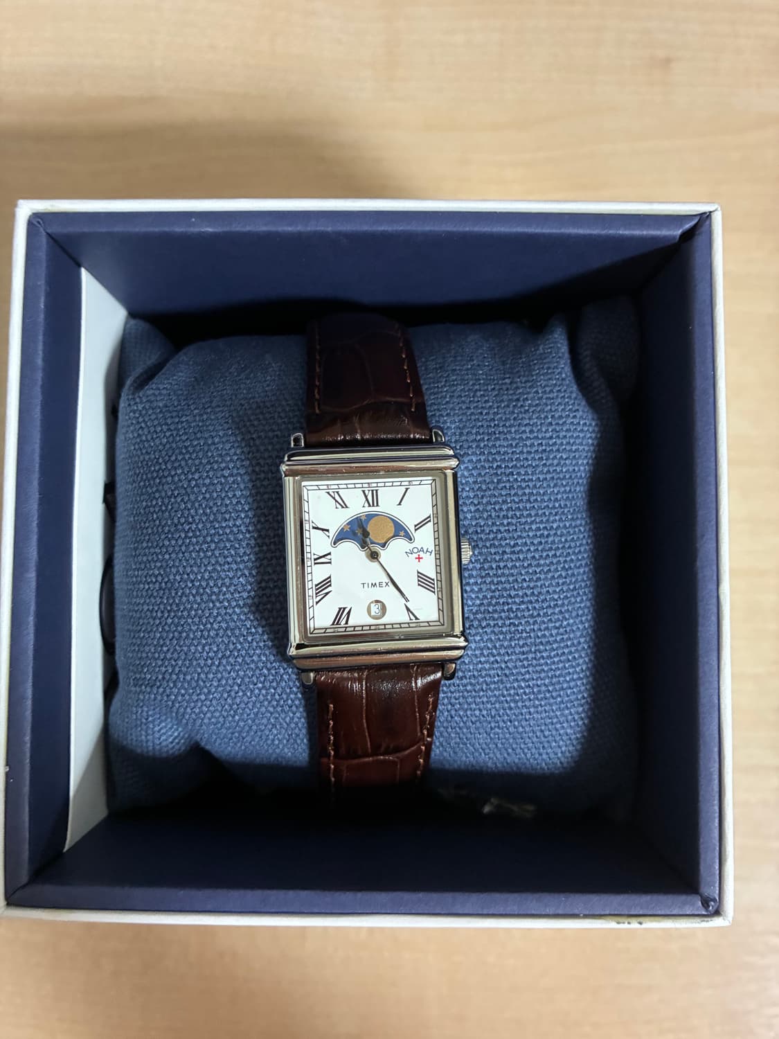 노아 타이맥스 문페이즈 브라운 스틸 상품이미지1