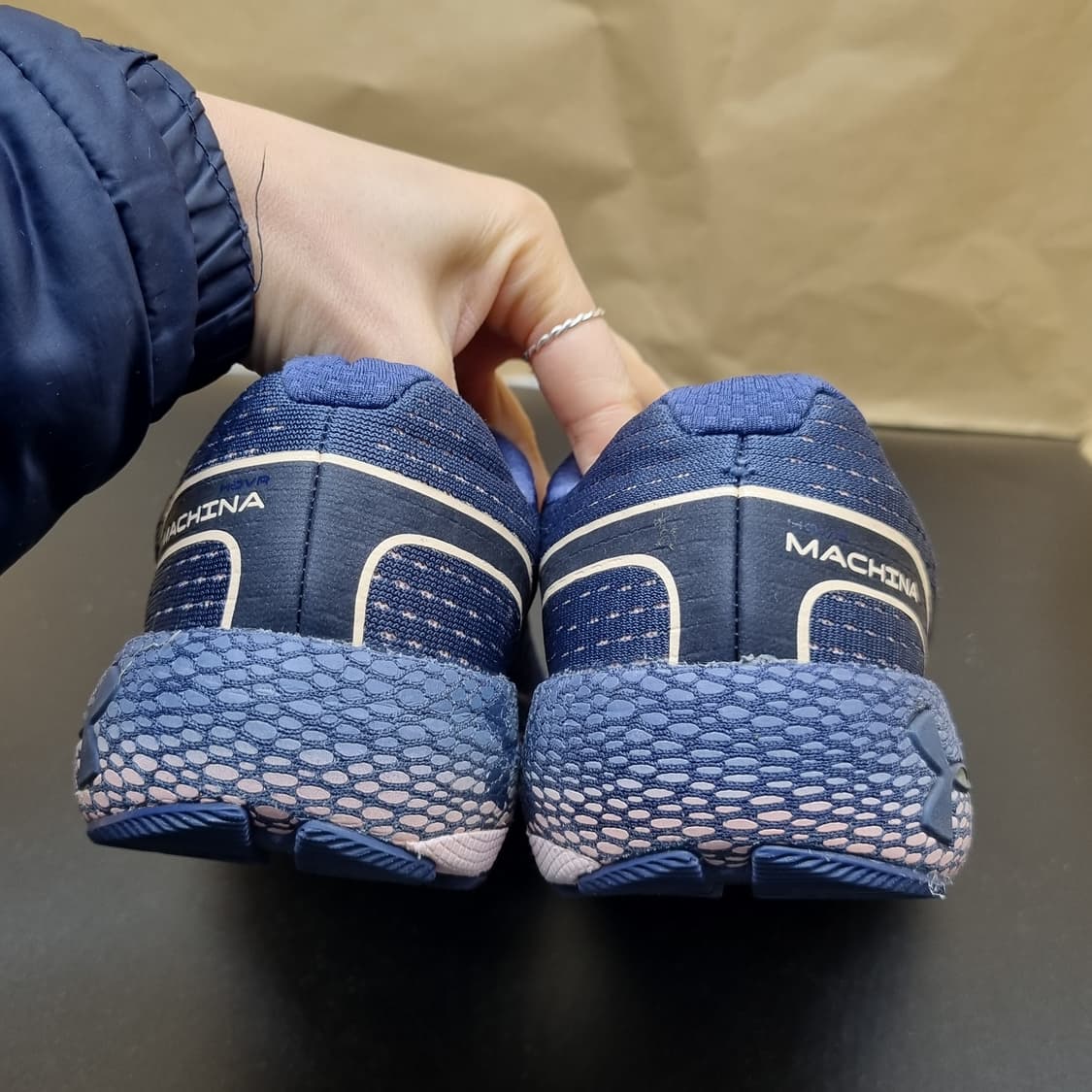 언더아머 호버 마키나 여성운동화240  상품이미지4