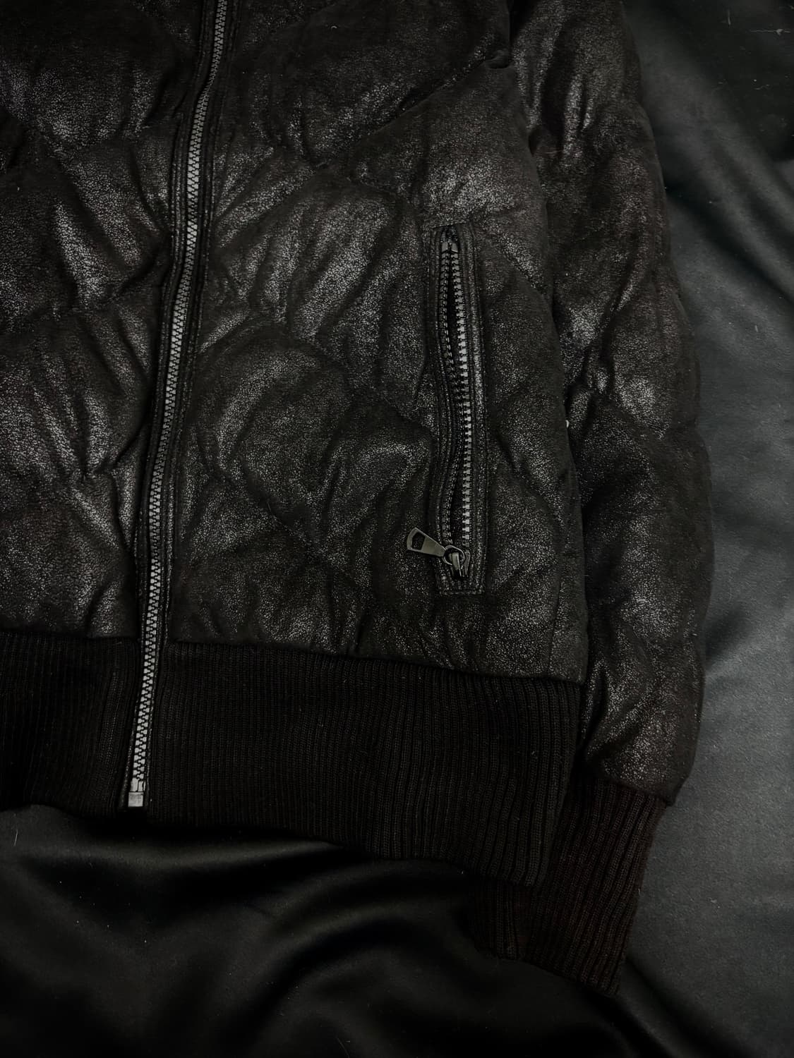 CHIC Mood Black Crack washed Hoodie Down 상품이미지2