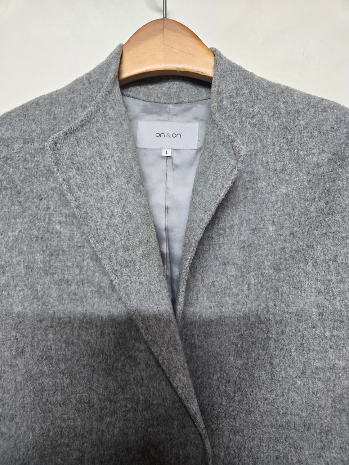 온앤온 회색 모 코트 82-90-160  (1) 상품이미지3