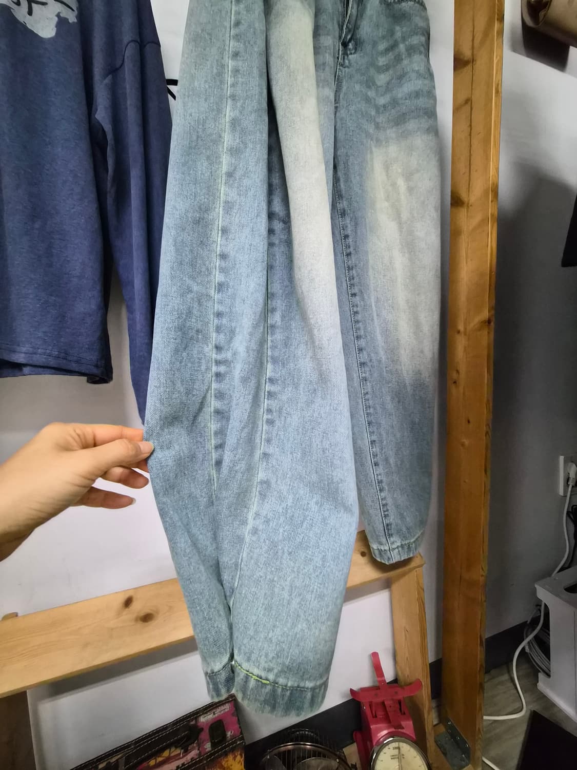 레터링 리본포인트 티. 세미 커브드 와이드 데님 상품이미지9