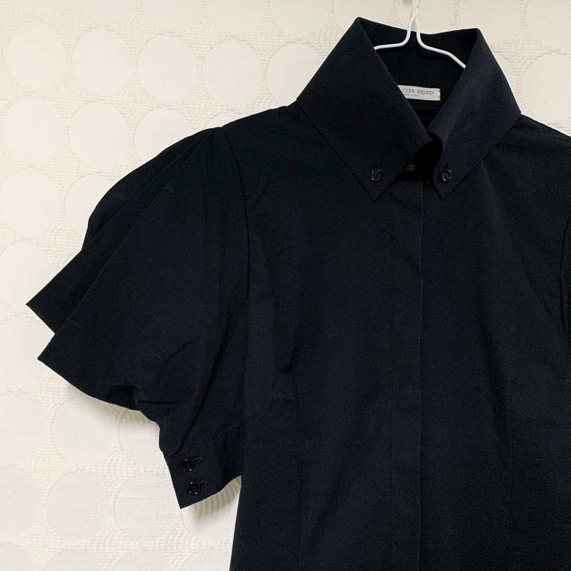 알렉산더 맥퀸 퍼프 숄더 반팔 셔츠 상품이미지6