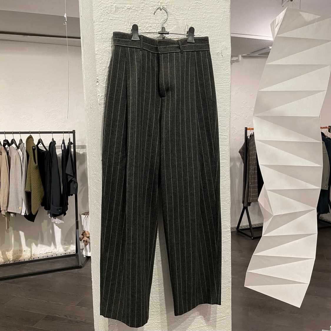 아모멘토 울 스트라이프 마틴 팬츠 상품이미지1