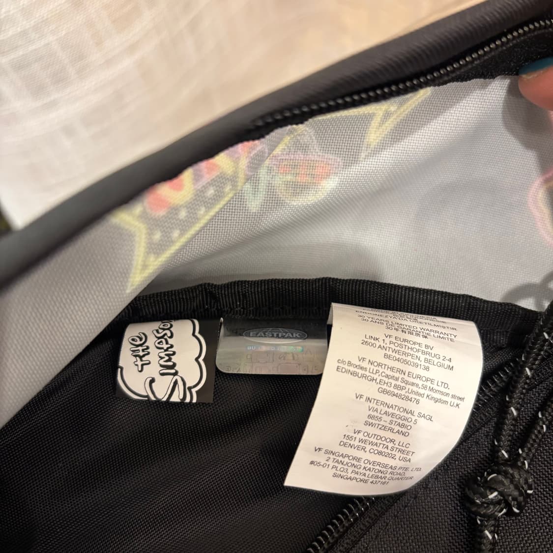 정품 잔스포츠 심슨 데이팩 백팩     상품이미지8