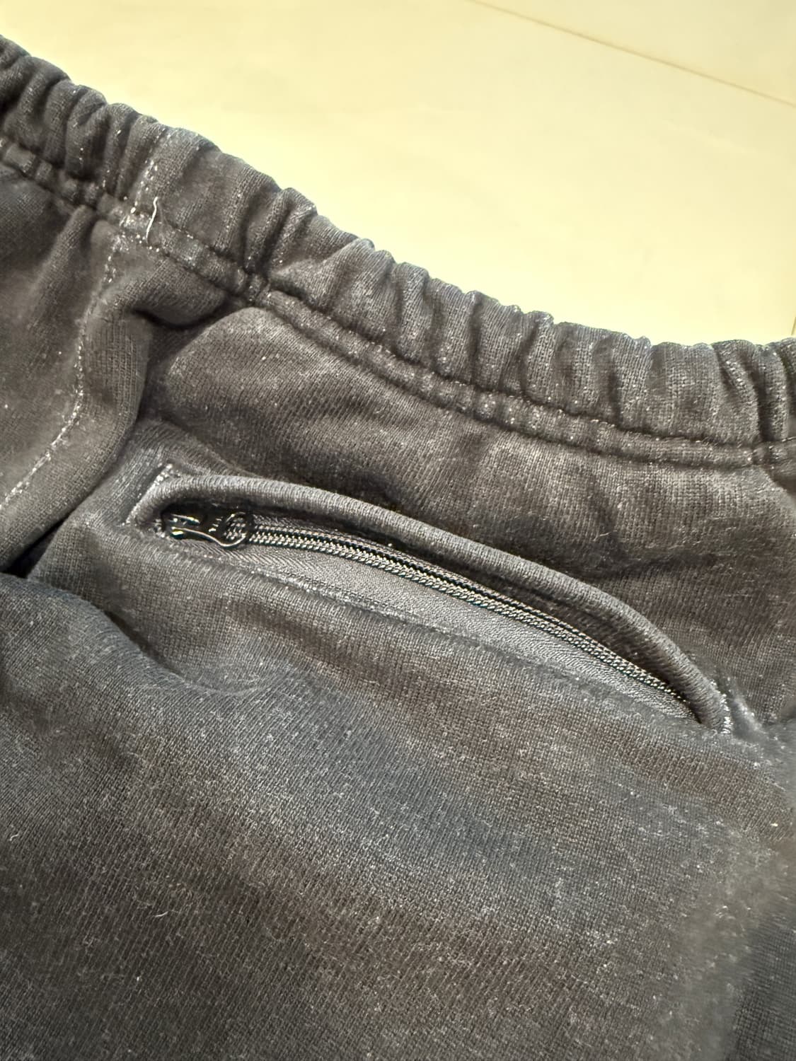 에센스룸 블라인드파일즈 스웻팬츠 블랙 L(32-34) 상품이미지4