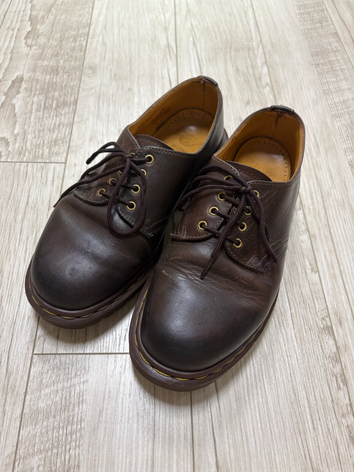 닥터마틴 1461 3홀 크레이지홀스 240 상품이미지1