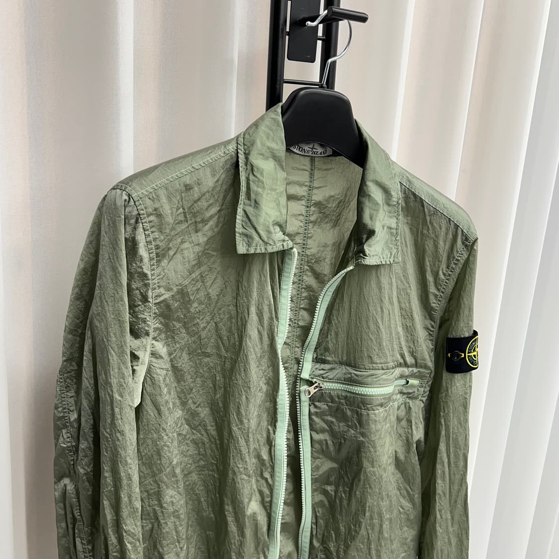 스톤아일랜드 나일론 메탈 오버셔츠 (L) 상품이미지4